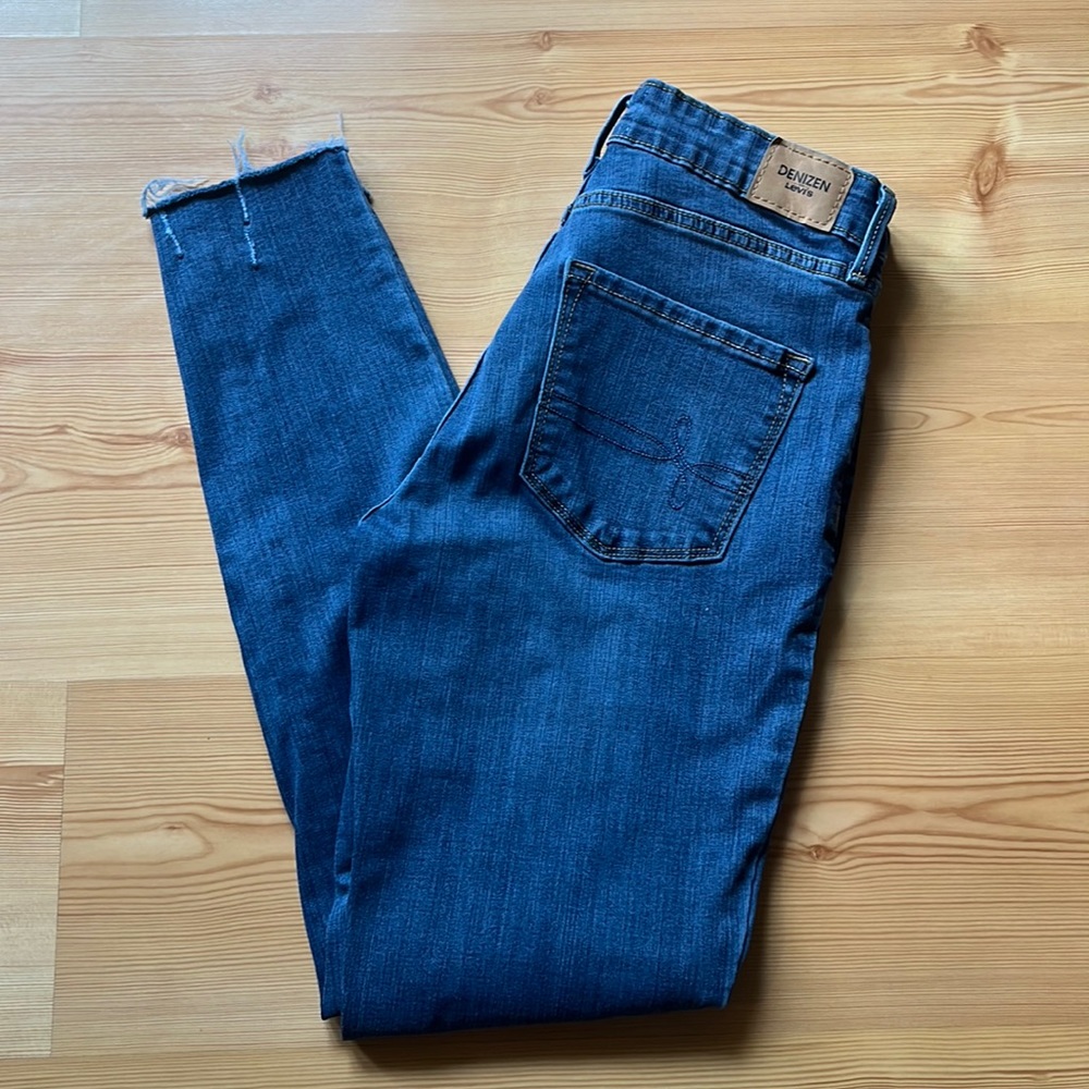 Denizen From Levi’s jeans